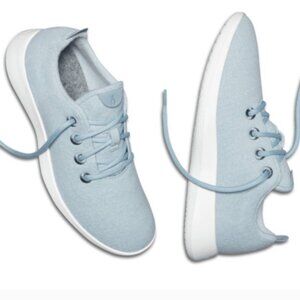 Allbirds Women's blue frost wool runner sneaker.